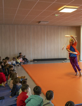 La fabuleuse histoire de BasarKus en tournée dans les maternelles d'Aubervilliers !